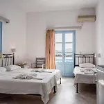 Mantalena Hotell 2*