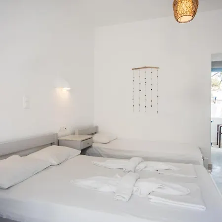 Mantalena Hotel 2*