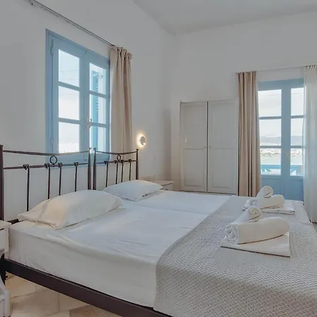 Mantalena Antiparos Città